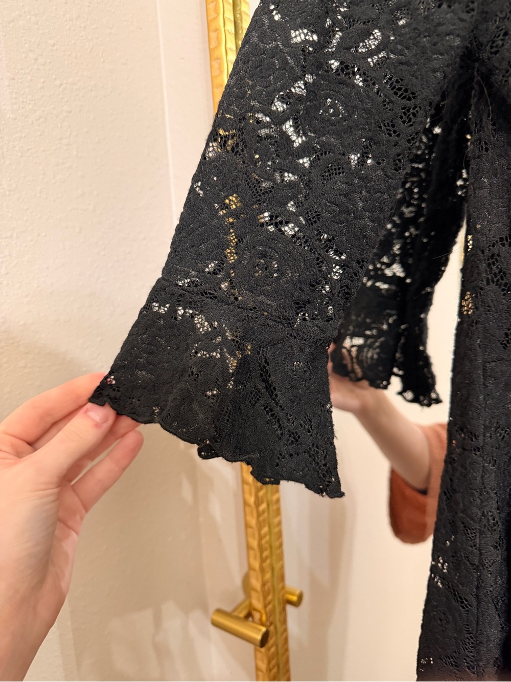 Women's Black Lace Ruffled Button-Front Blouse - Picture 4 of 6